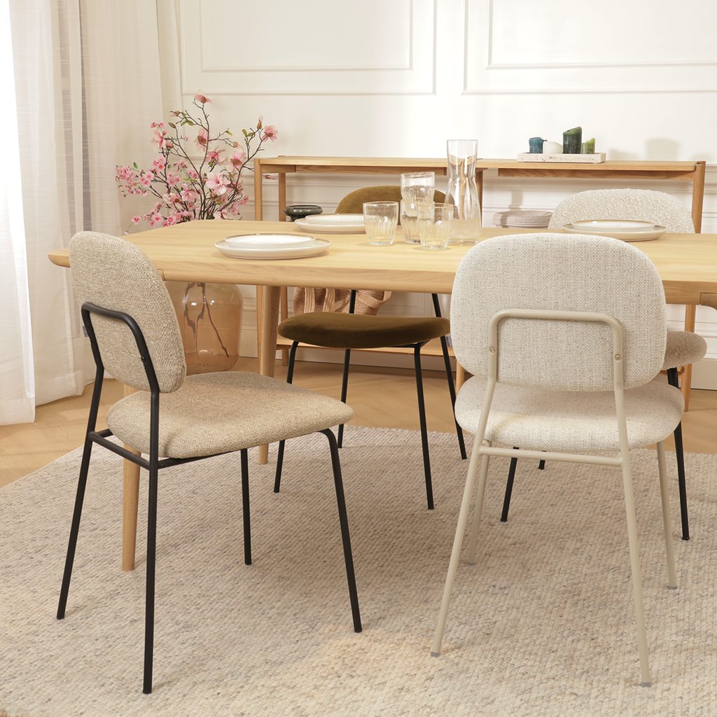 Jasmijn eetkamerstoel bouclé beige - grijsbeige onderstel