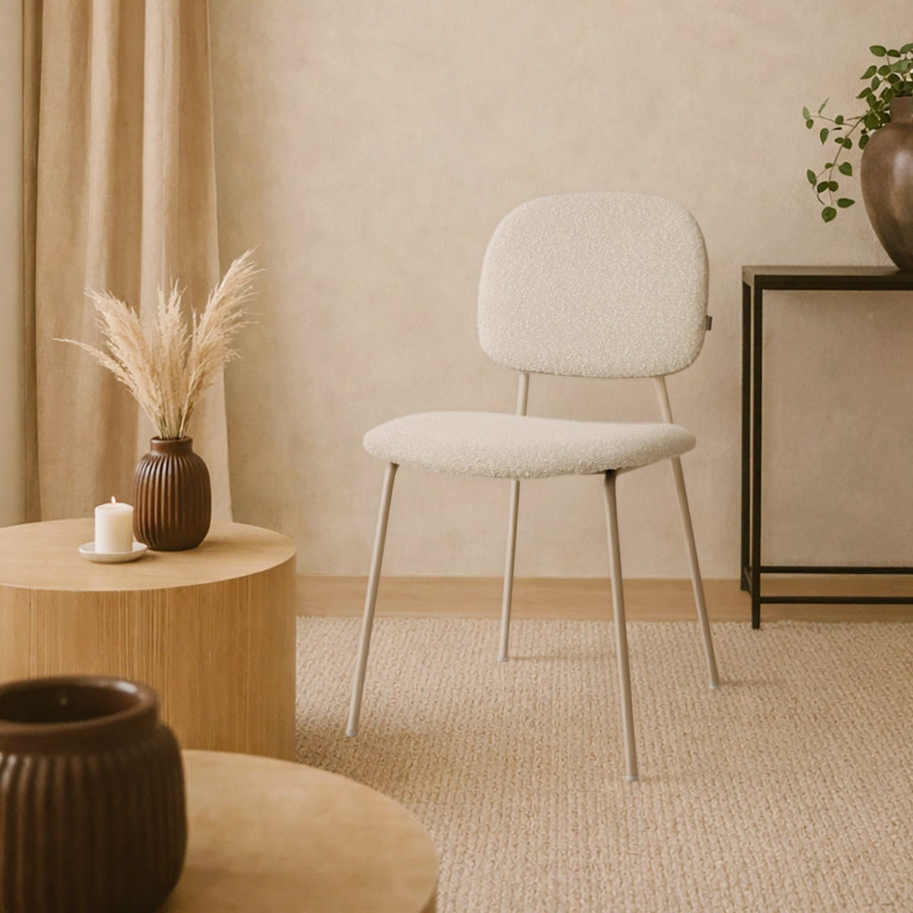 Jasmijn eetkamerstoel bouclé beige - grijsbeige onderstel