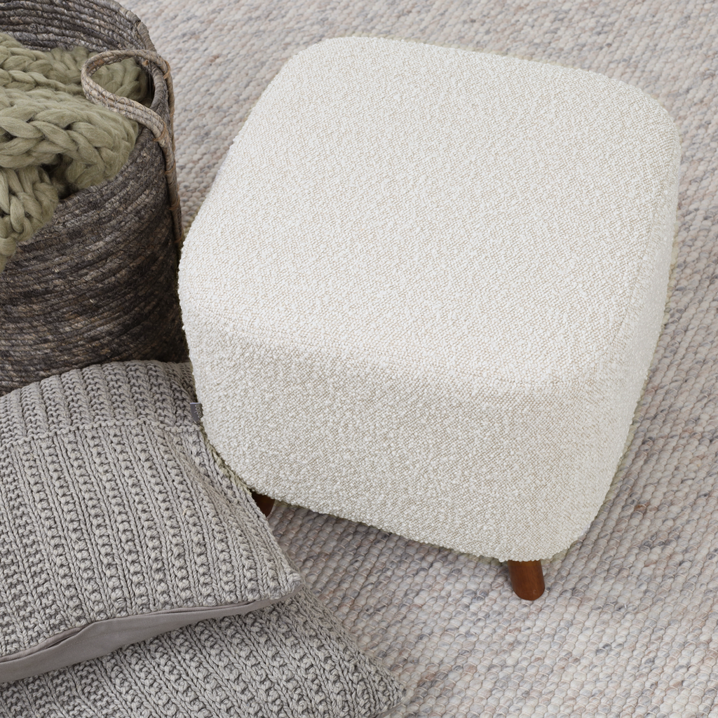 Julia poef bouclé beige - 44 x 44 cm