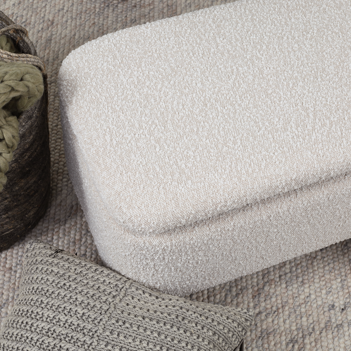 Julia bankje met opbergruimte bouclé beige - 83 x 41 cm