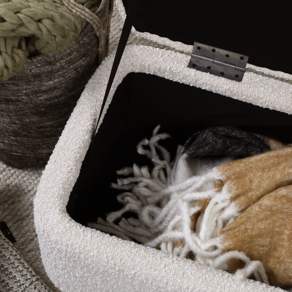 Julia bankje met opbergruimte bouclé beige - 83 x 41 cm