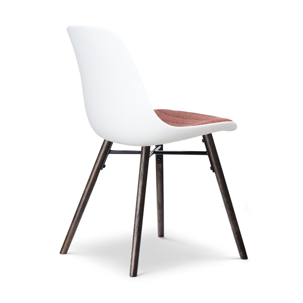 Nena-Liv eetkamerstoel wit met terracotta rood zitkussen - walnoot houten onderstel