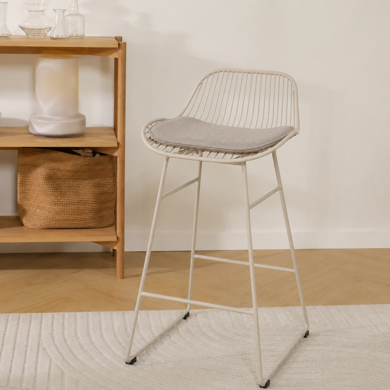 Pleun barkruk grijsbeige - met zitkussen - 65 cm
