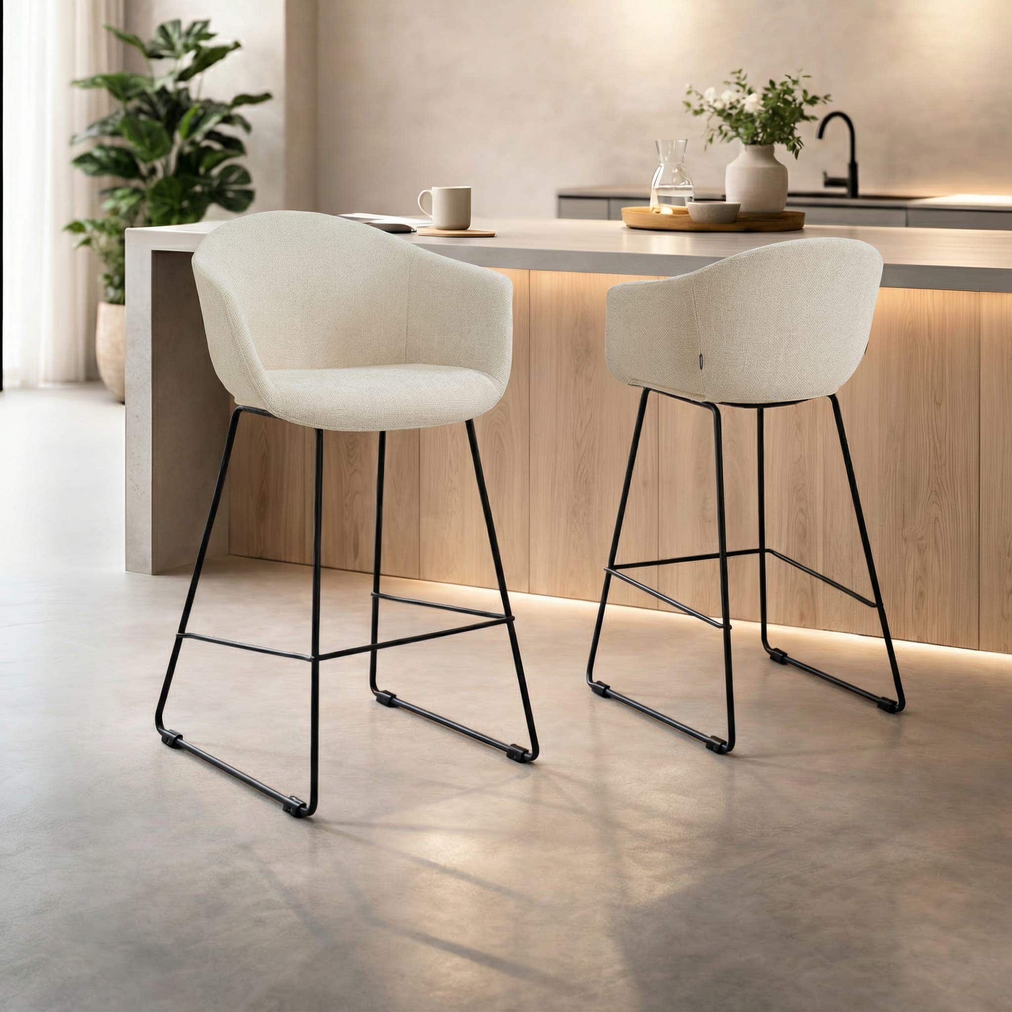Nino-Otis barkruk cottonbeige - zwart onderstel - 65 cm