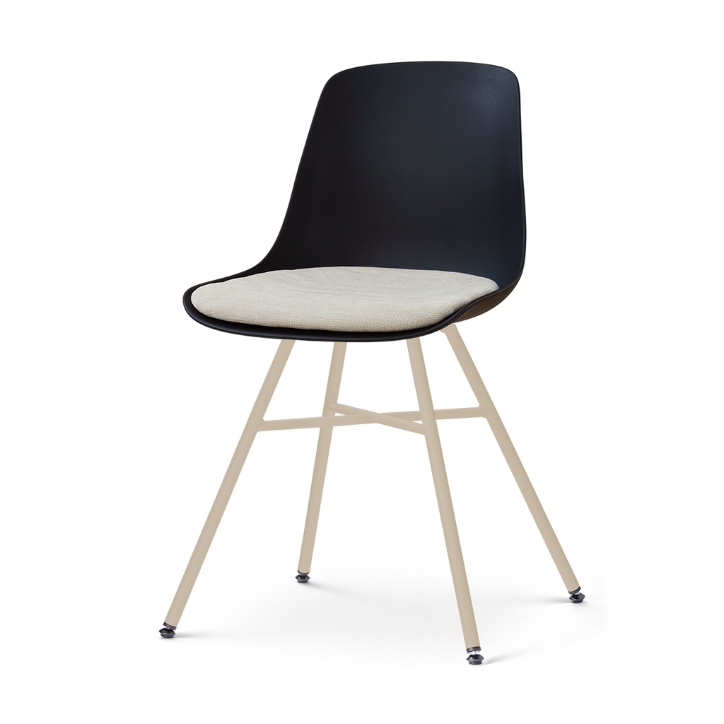 Noa-Liv eetkamerstoel zwart met naturelbeige zitkussen - beige onderstel