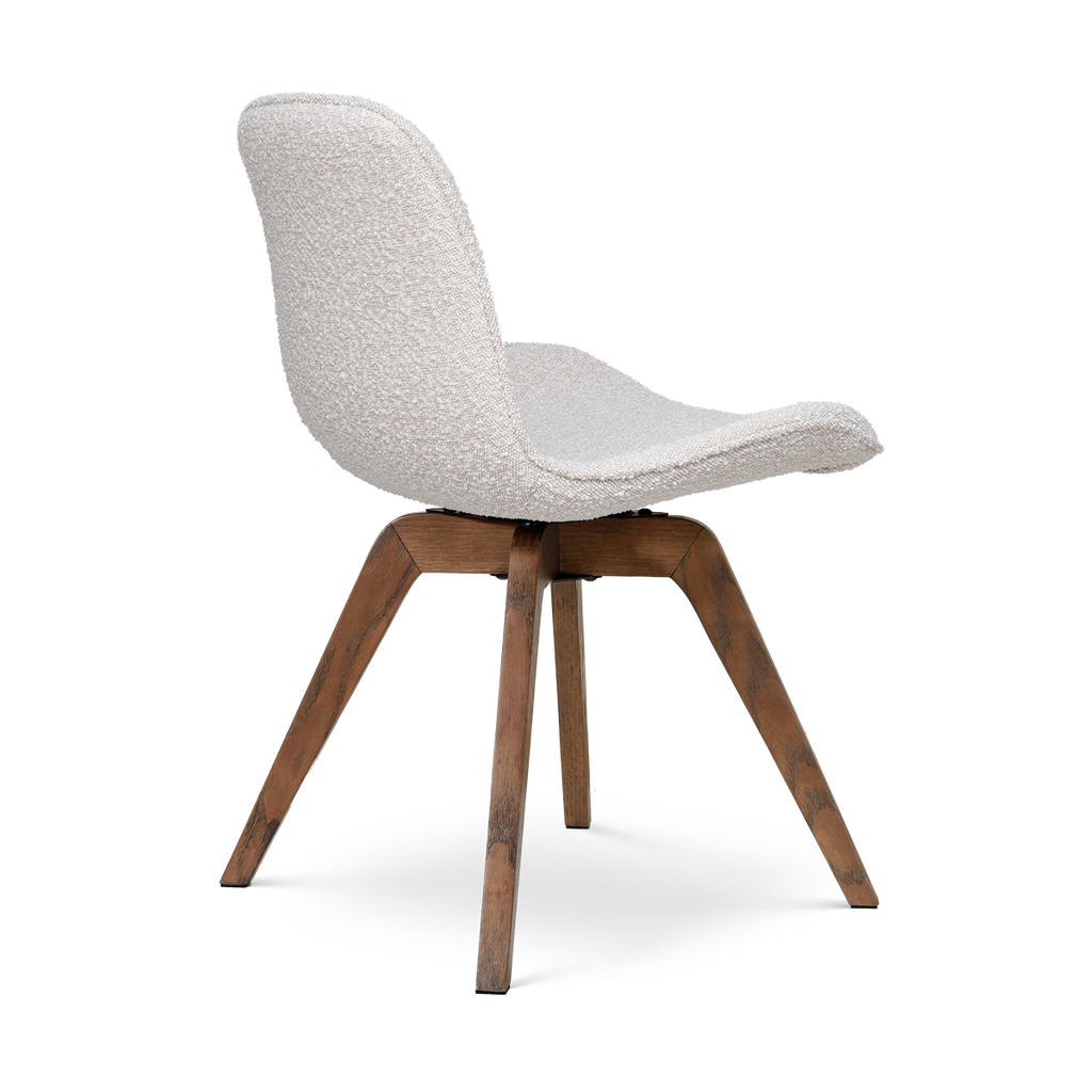 Noor-Fé draaibare eetkamerstoel bouclé beige - walnoot houten onderstel