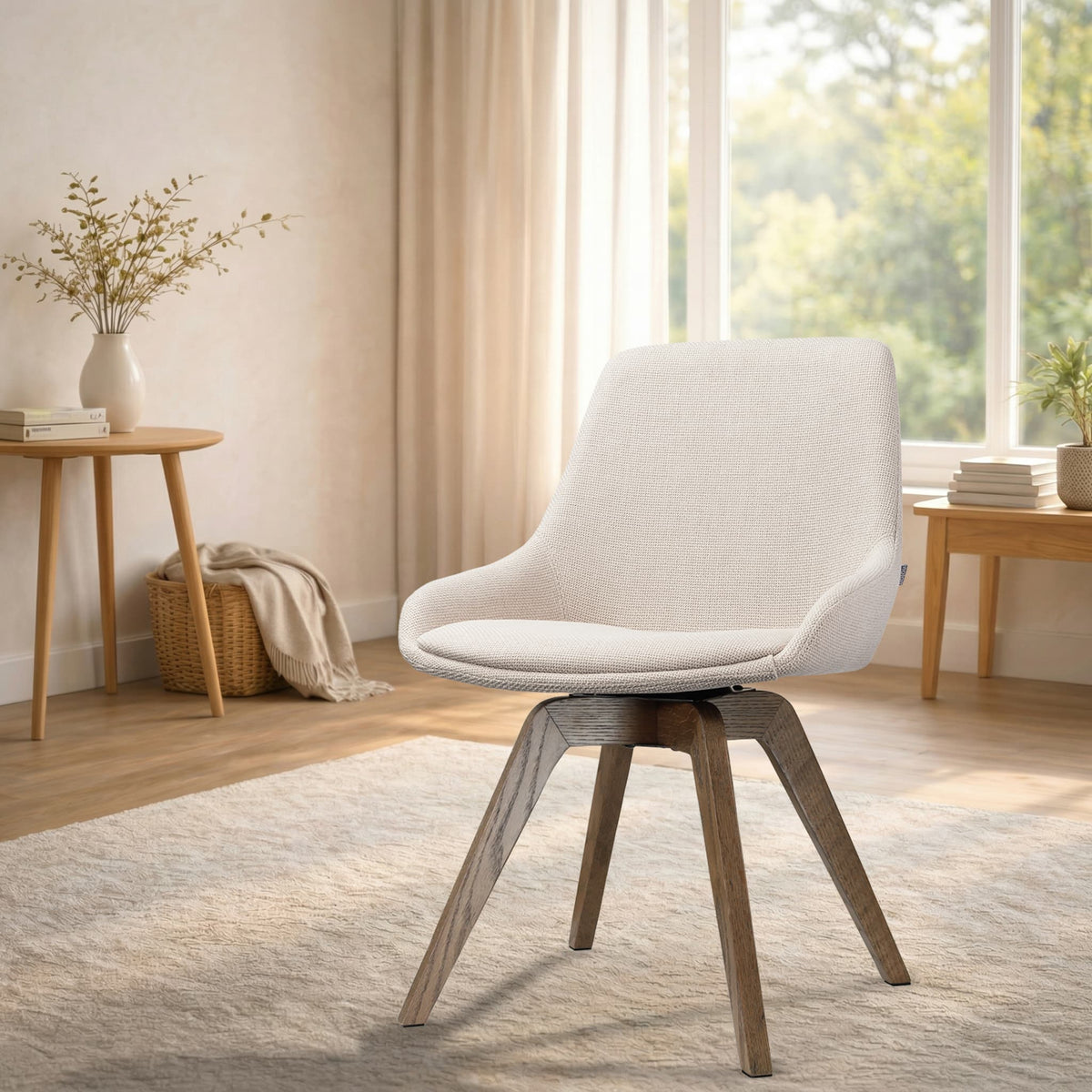 Noor-Isa draaibare eetkamerstoel beige - walnoot houten onderstel