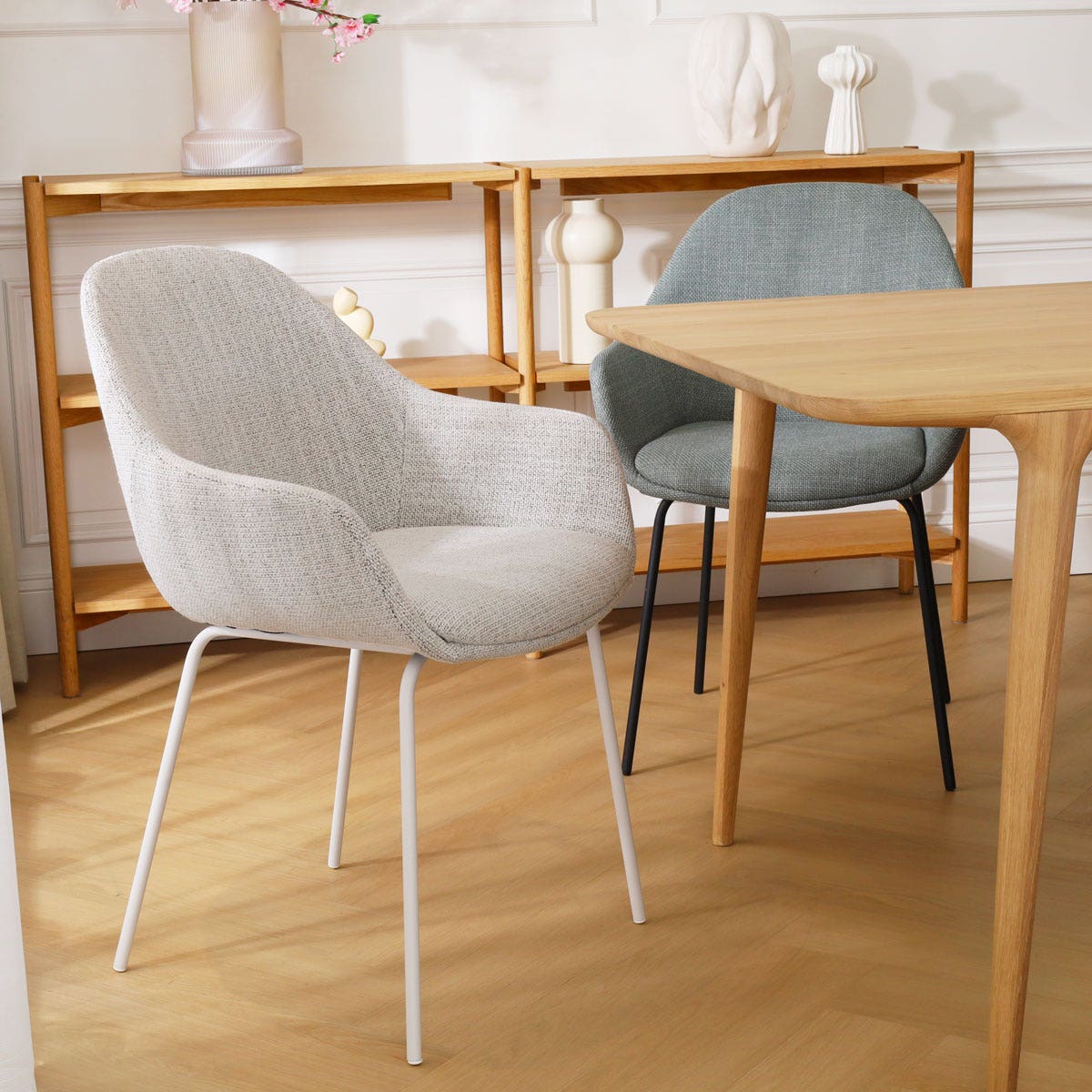 Nora-Mae eetkamerstoel beige gemêleerd - zwart onderstel