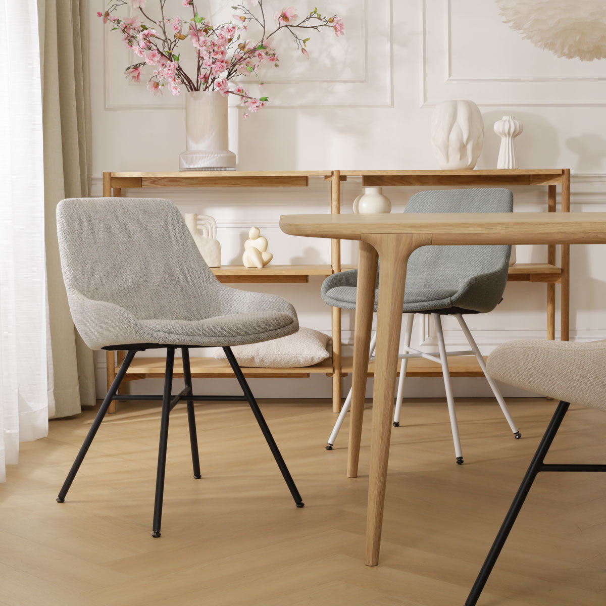 Noa-Isa eetkamerstoel beige gemêleerd - zwart onderstel