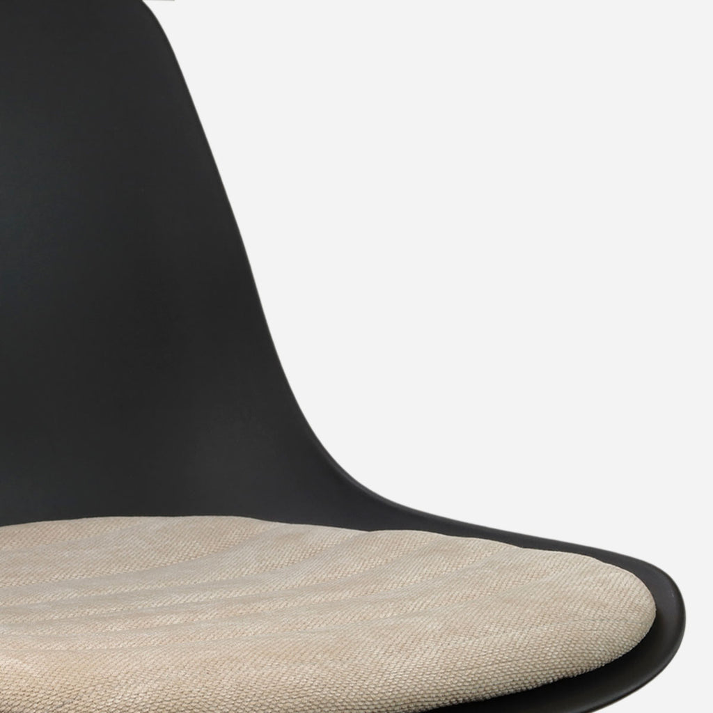 Nino-Liv barkruk zwart met naturelbeige zitkussen - zwart onderstel - 65 cm
