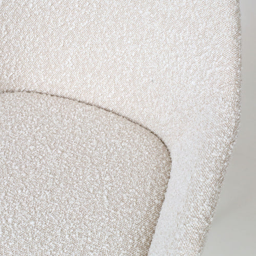 Noor-Mae draaibare eetkamerstoel bouclé beige - houten onderstel