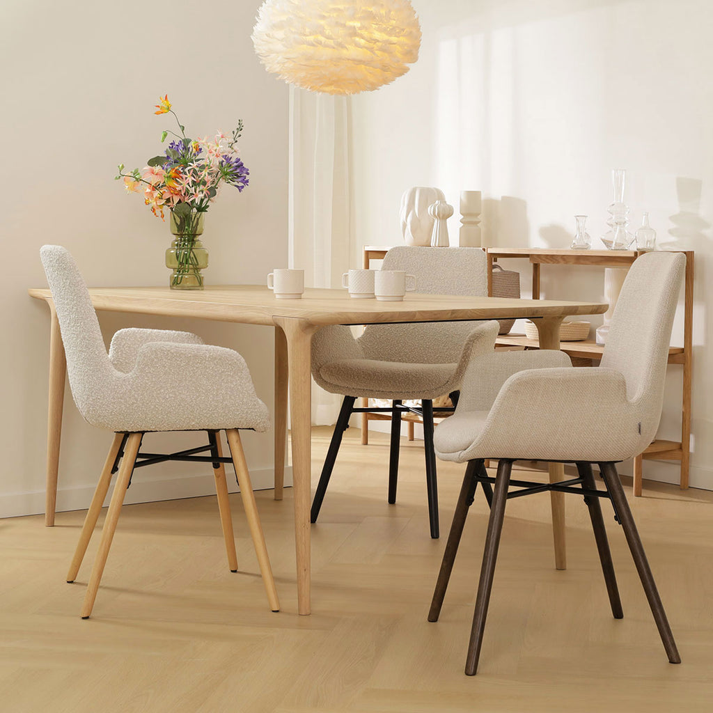 Nena-Eef eetkamerstoel beige - walnoot houten onderstel