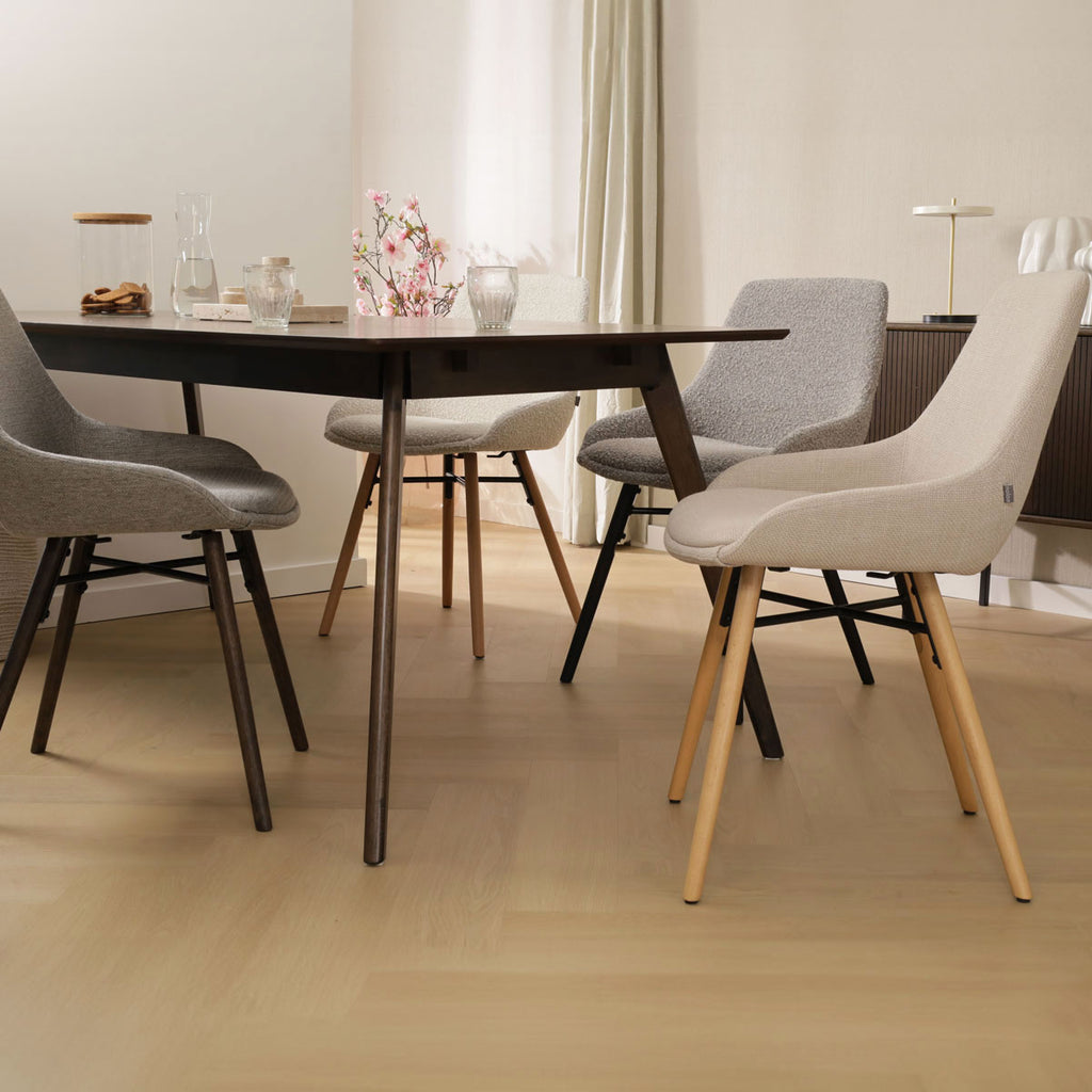 Nena-Isa eetkamerstoel beige - walnoot houten onderstel
