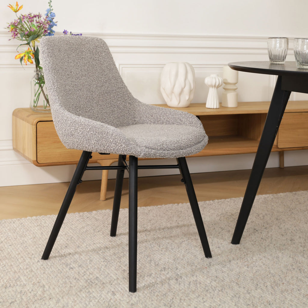 Nena-Isa eetkamerstoel bouclé taupe - zwart houten onderstel