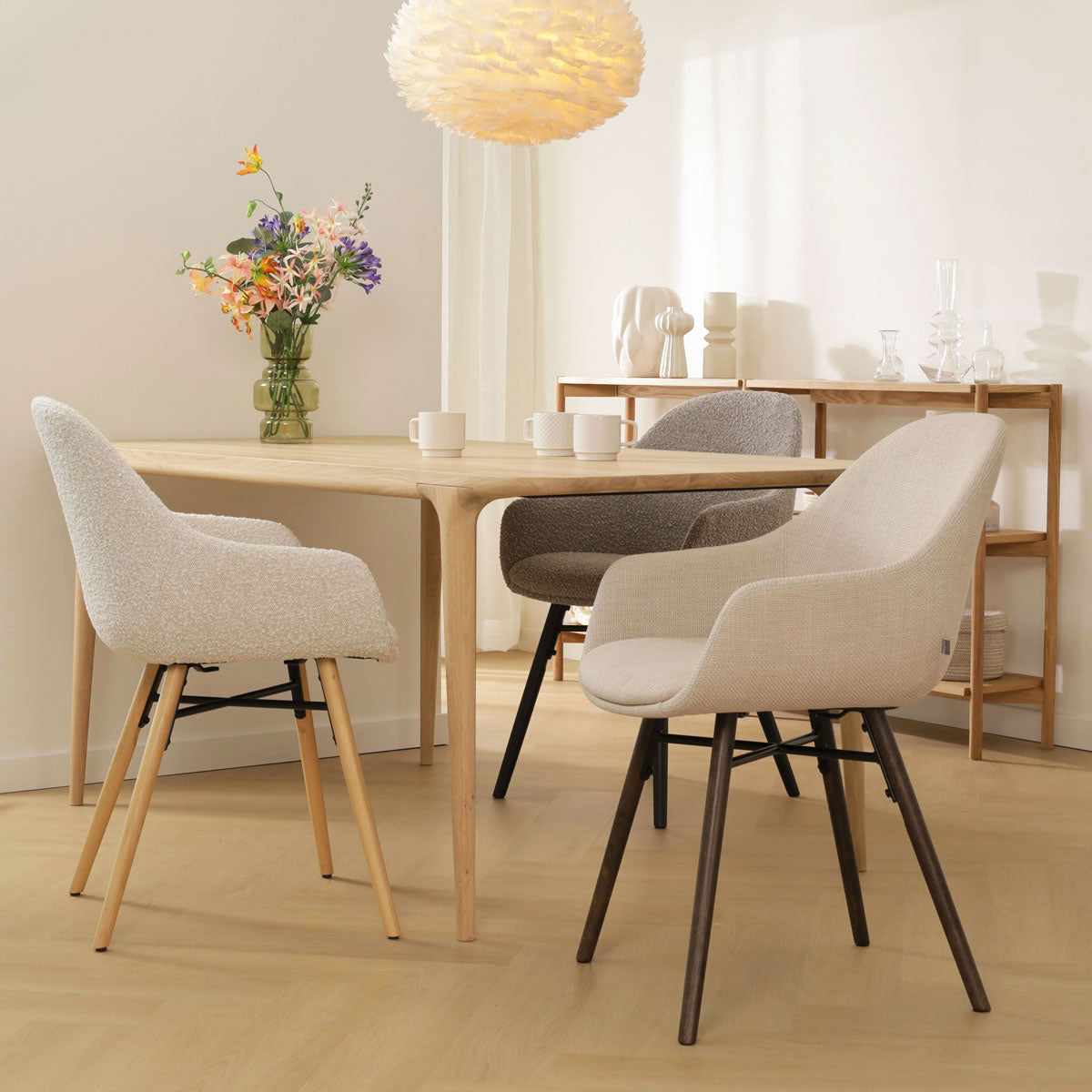 Nena-Mae eetkamerstoel beige - houten onderstel