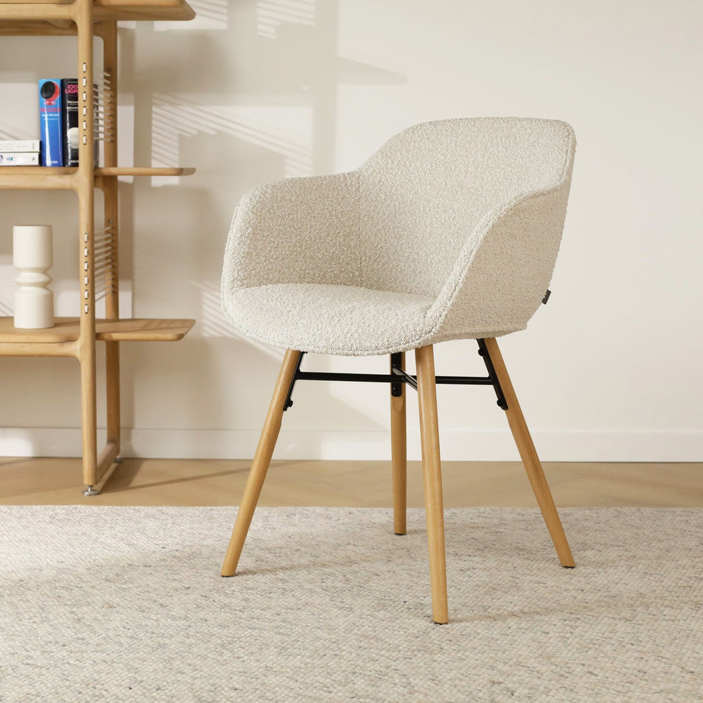 Nena-Mare eetkamerstoel bouclé beige - houten onderstel