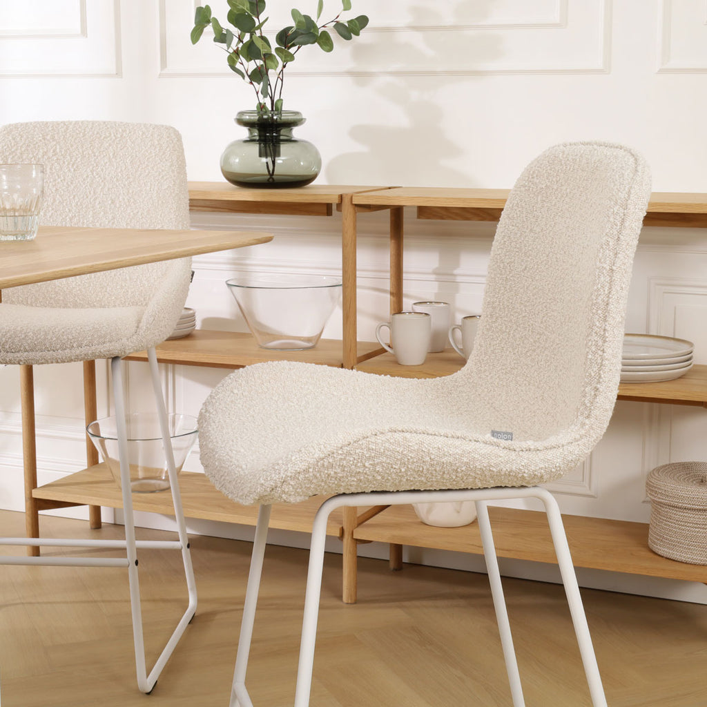 Nino-Fé barkruk bouclé beige - wit onderstel - 75 cm