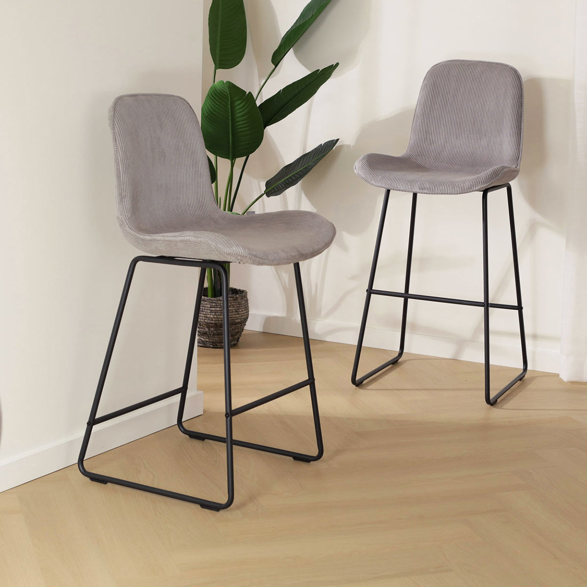 Nino-Fé barkruk rib warm grijs - zwart onderstel - 75 cm
