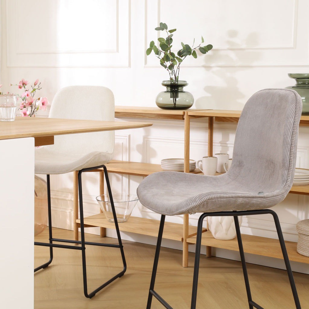 Nino-Fé barkruk rib warm grijs - zwart onderstel - 75 cm