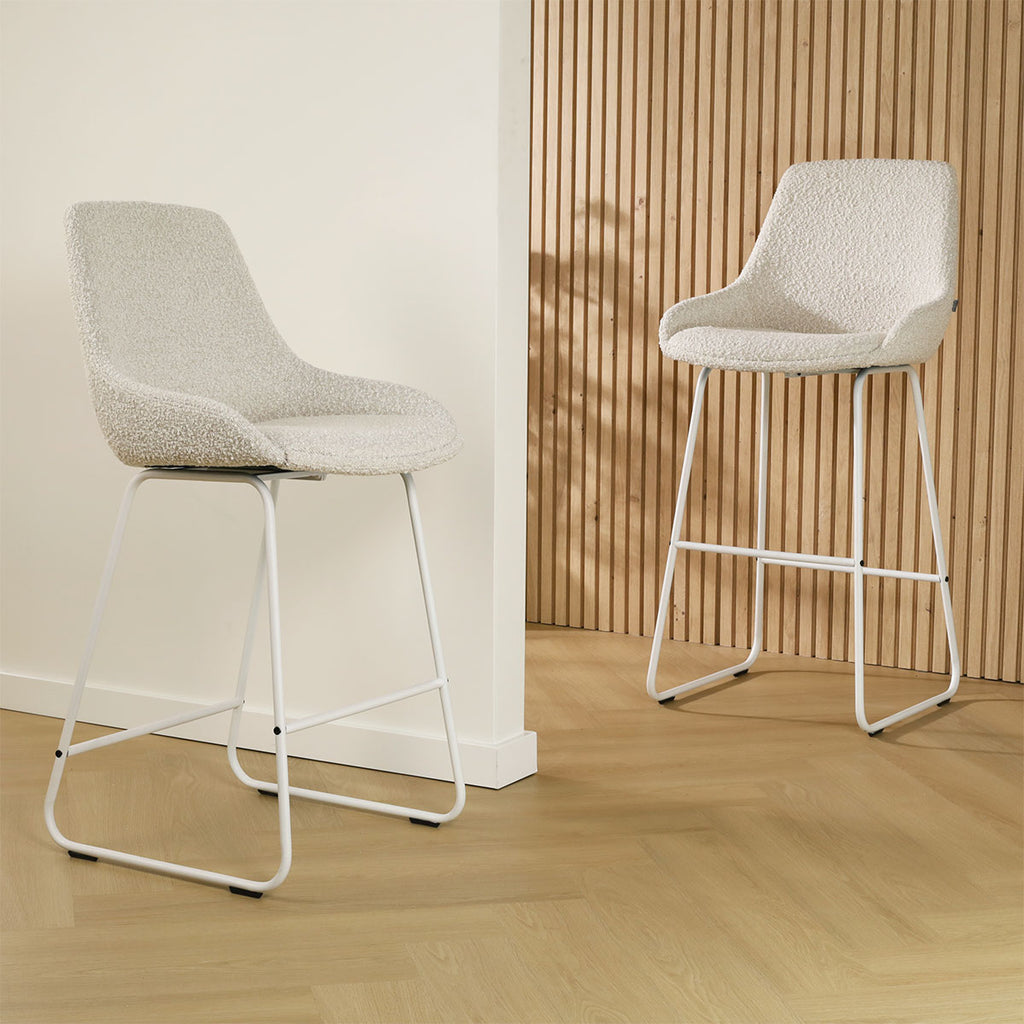 Nino-Isa barkruk bouclé beige - wit onderstel - 65 cm