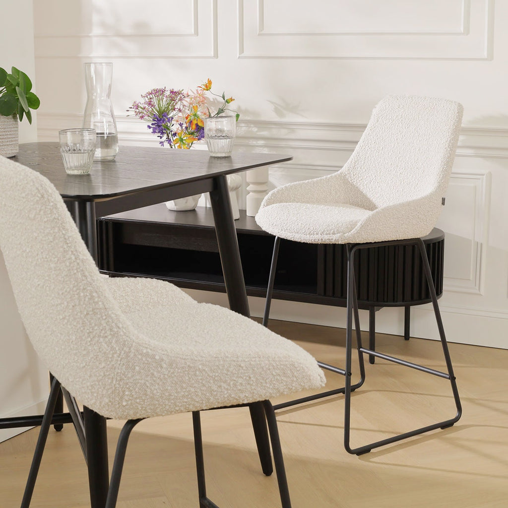 Nino-Isa barkruk bouclé beige - zwart onderstel - 75 cm