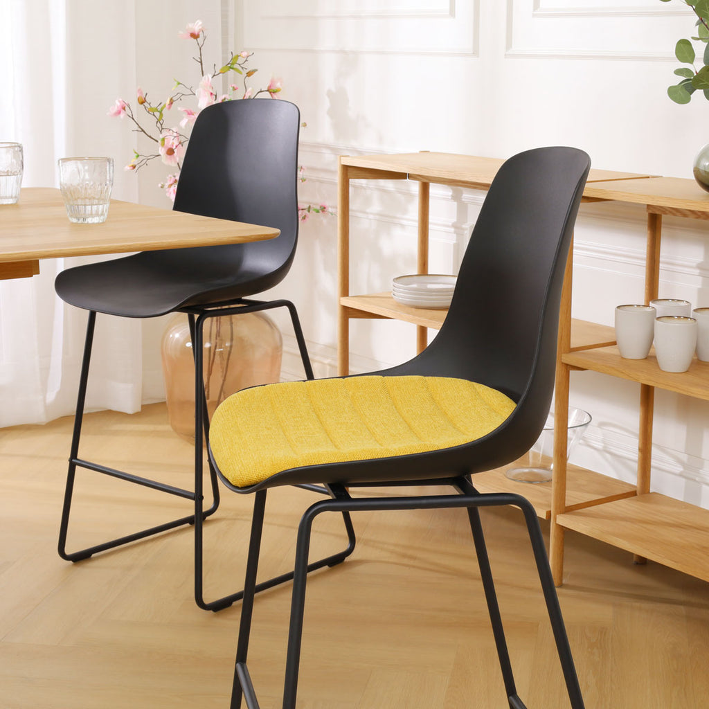 Nino-Liv barkruk zwart met okergeel zitkussen - zwart onderstel - 75 cm