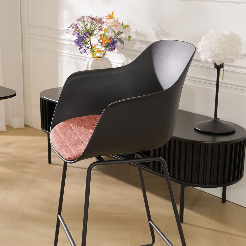 Nino-Liz barkruk zwart met terracotta rood zitkussen - zwart onderstel - 75 cm