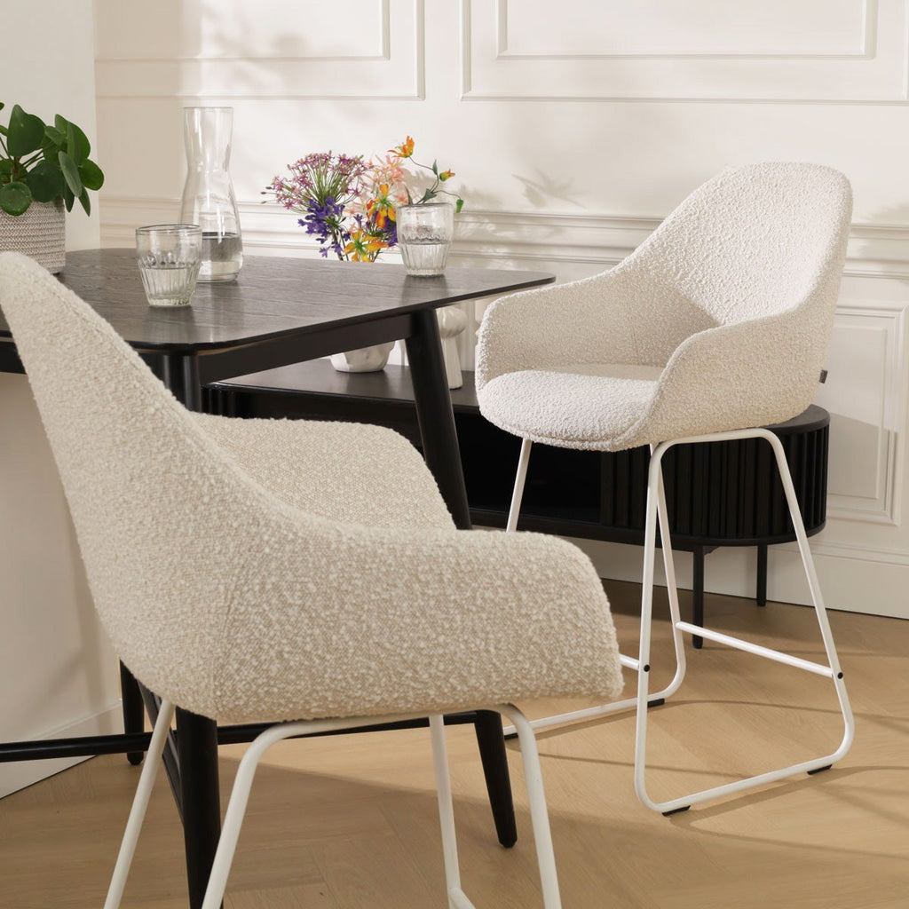 Nino-Mae barkruk bouclé beige - wit onderstel - 65 cm