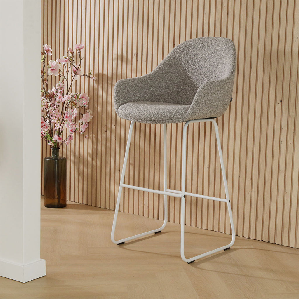 Nino-Mae barkruk bouclé taupe - wit onderstel - 65 cm