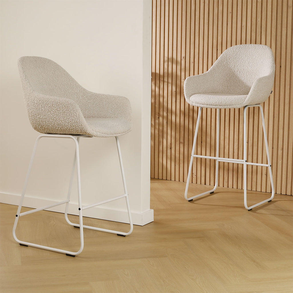 Nino-Mae barkruk bouclé beige - wit onderstel - 75 cm