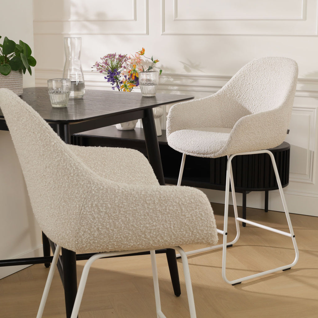 Nino-Mae barkruk bouclé beige - wit onderstel - 75 cm