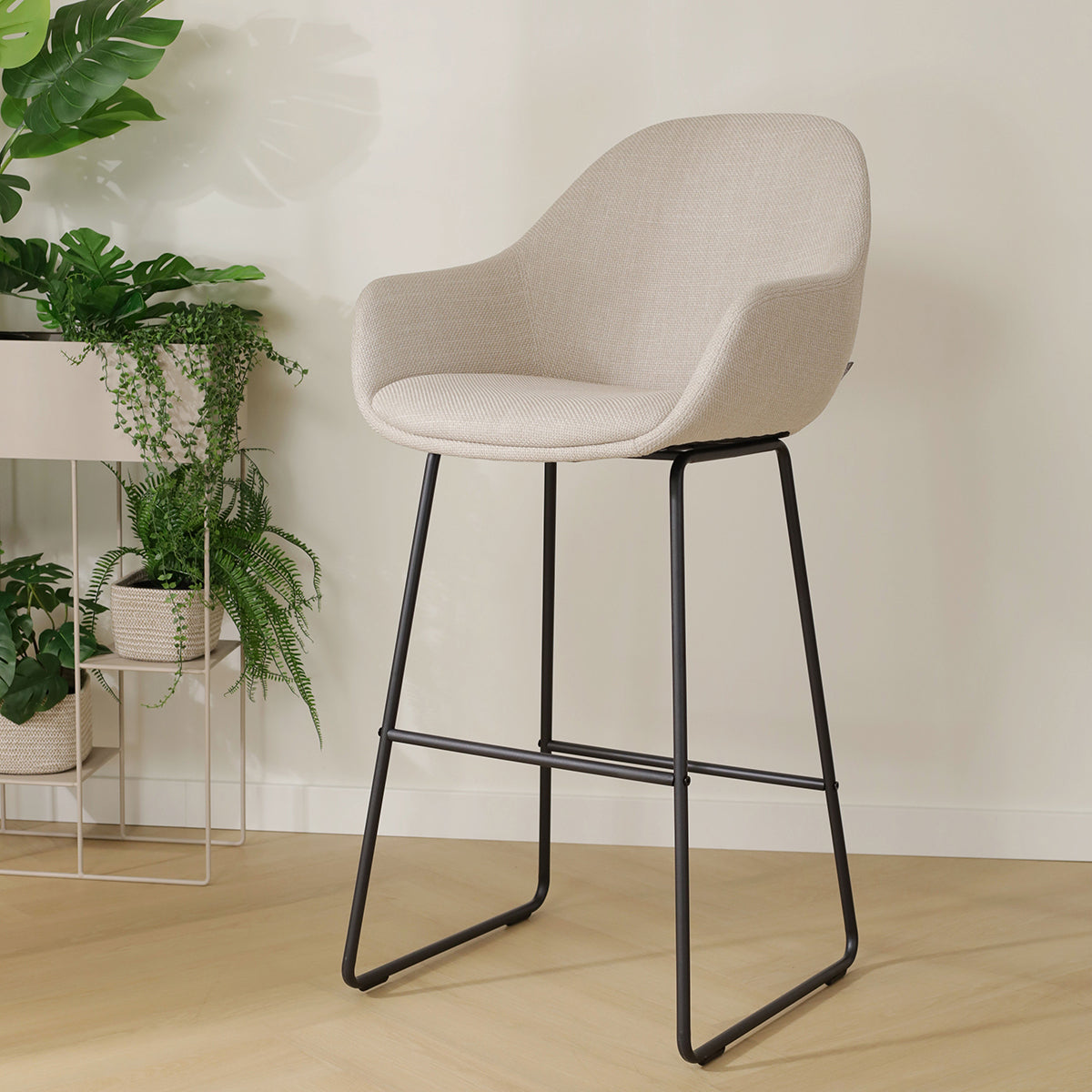Nino-Mae barkruk beige - zwart onderstel - 75 cm