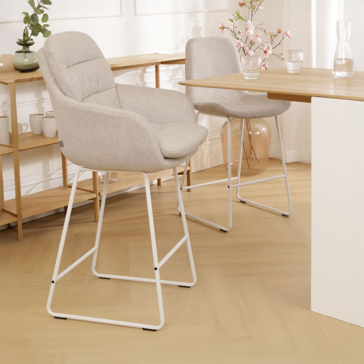 Nino-Mia barkruk beige - wit onderstel - 65 cm