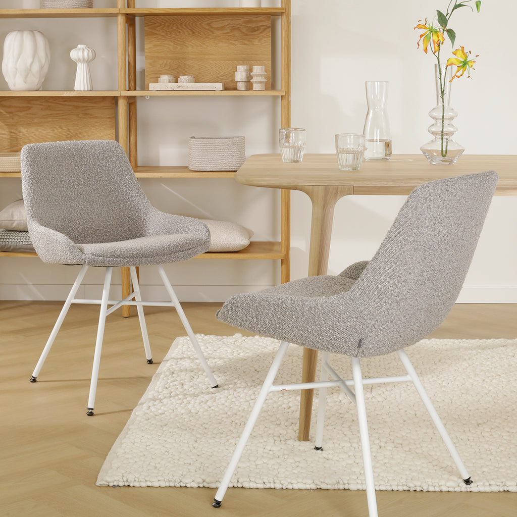 Noa-Isa eetkamerstoel bouclé taupe - wit onderstel