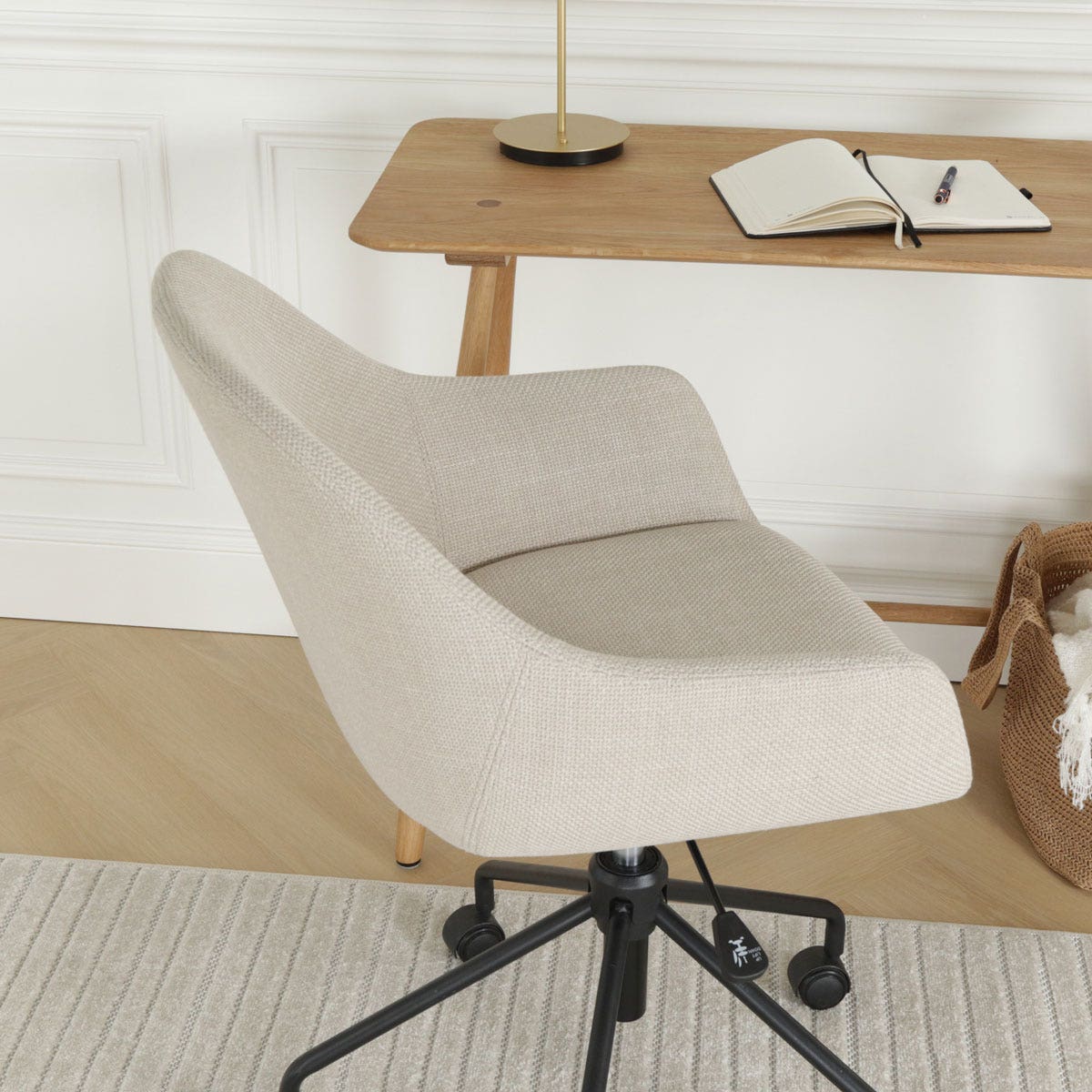 Nout-Mae bureaustoel beige - zwart onderstel