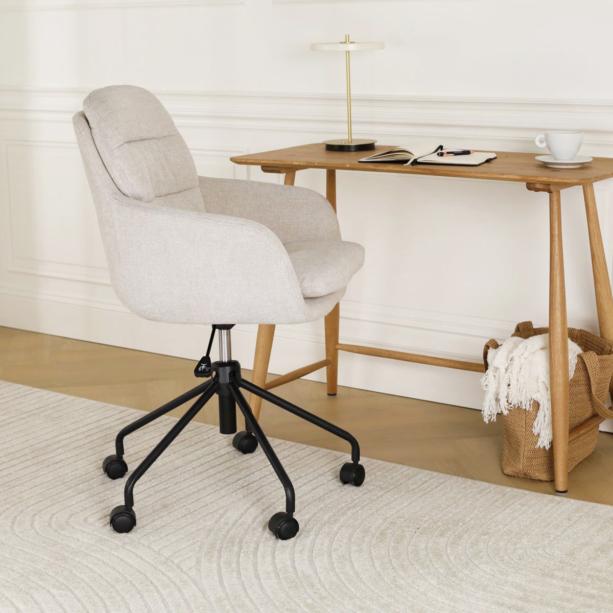 Nout-Mia bureaustoel beige - zwart onderstel