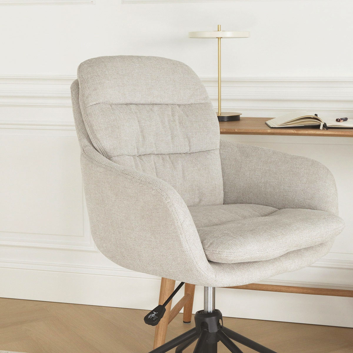 Nout-Mia bureaustoel beige - zwart onderstel