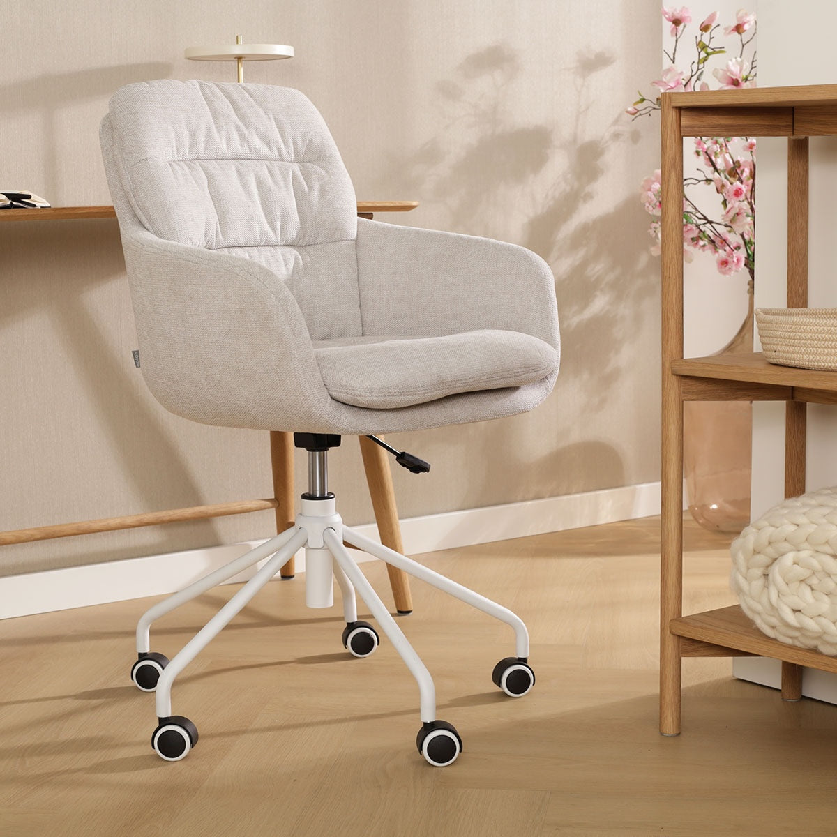 Nout-Mia bureaustoel beige - wit onderstel