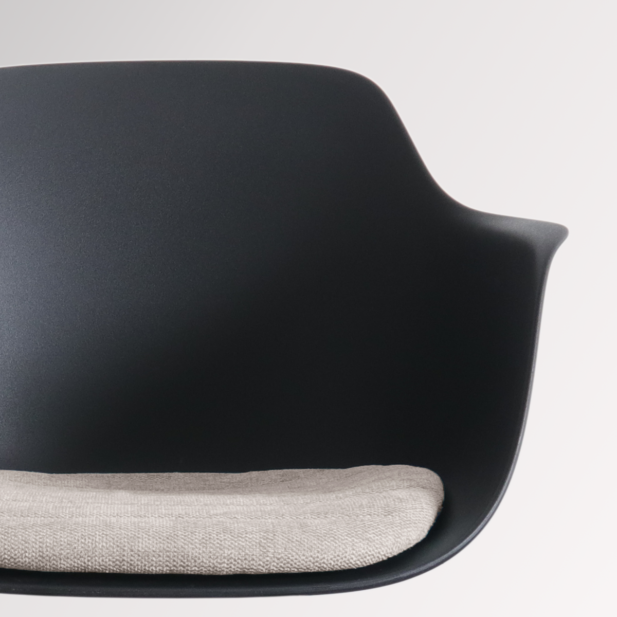 Nino-Liz barkruk zwart met beige zitkussen - zwart onderstel - 65 cm